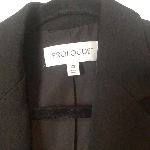 Blazer - Picture 3 of 4